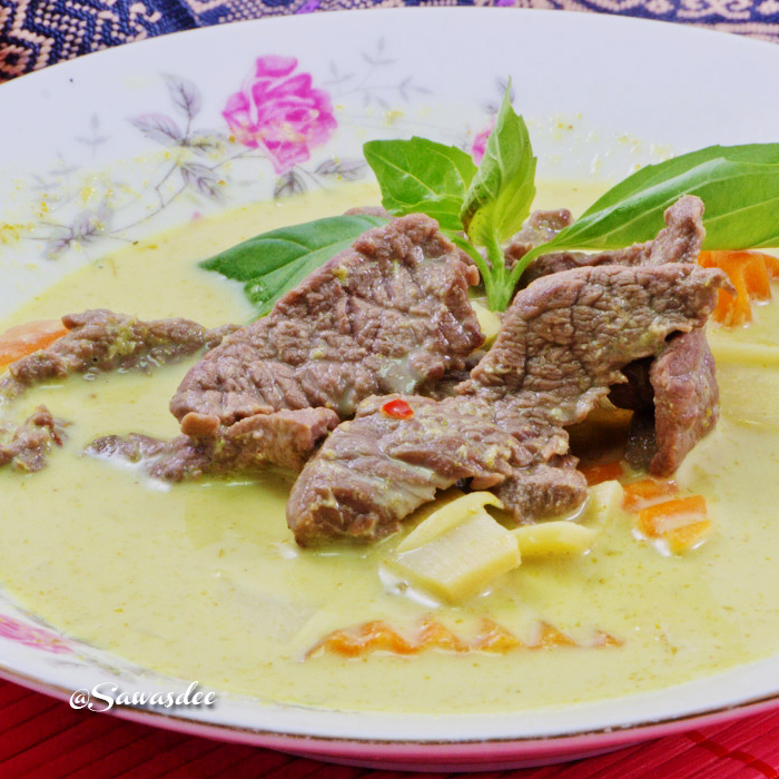 Boeuf au curry vert