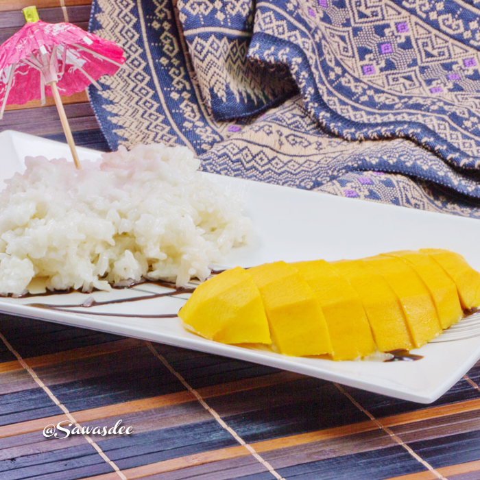 Mangue et riz gluant au lait de coco